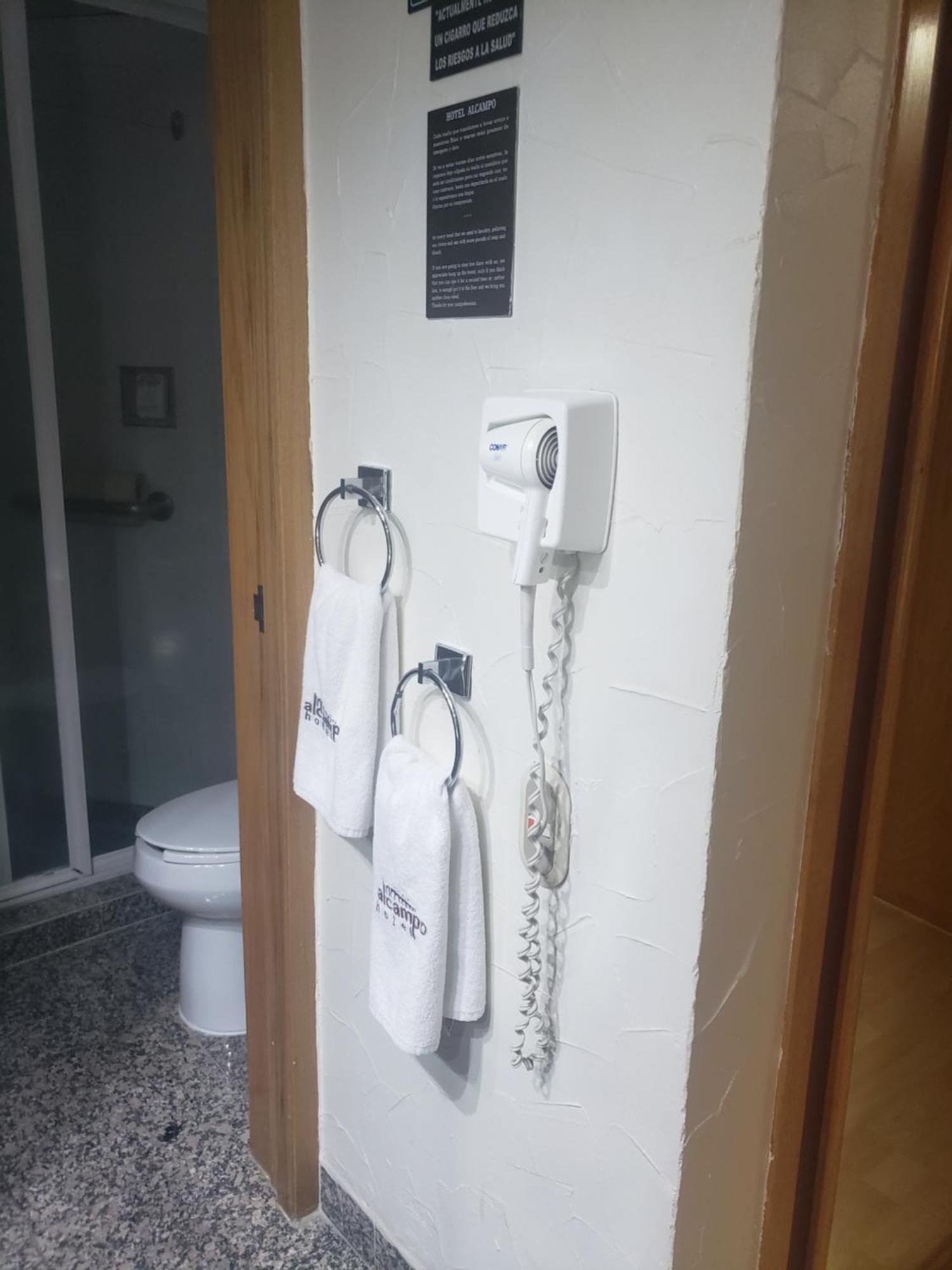 Hotel Alcampo Miranda Pokoj fotografie