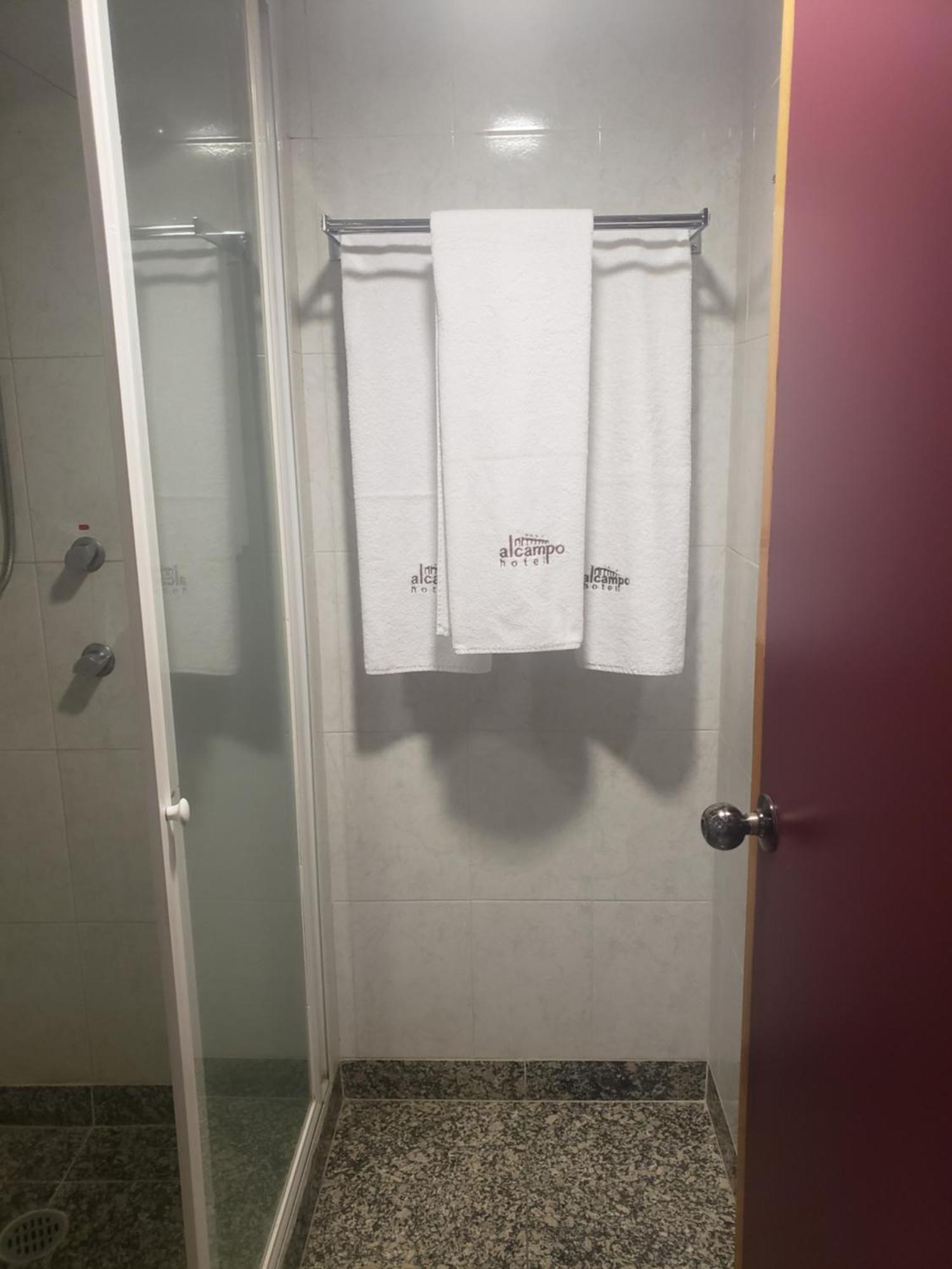 Hotel Alcampo Miranda Pokoj fotografie