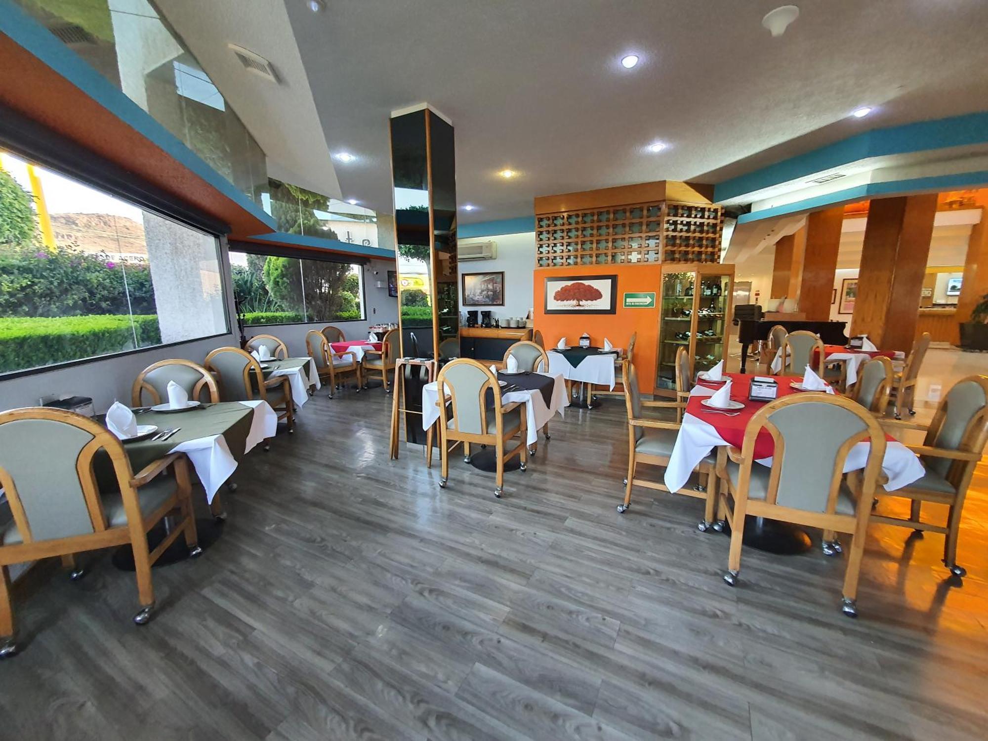 Hotel Alcampo Miranda Exteriér fotografie